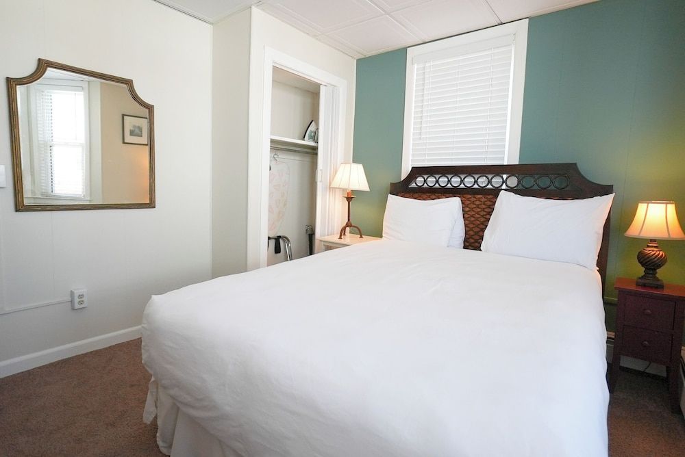 North Beach Hotel Basic Double Room