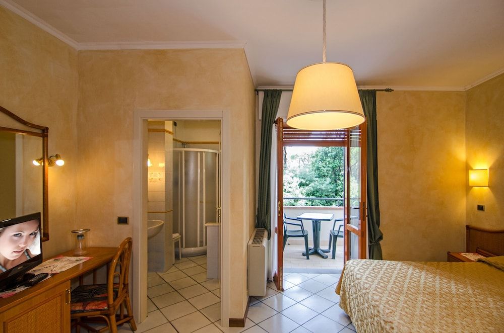 Hotel Kyrton Standard Double or Twin Room 16