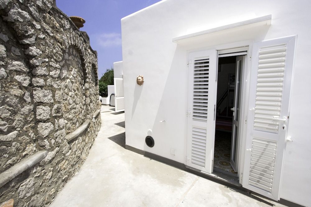 undefined Suite Villa  Carolina 8