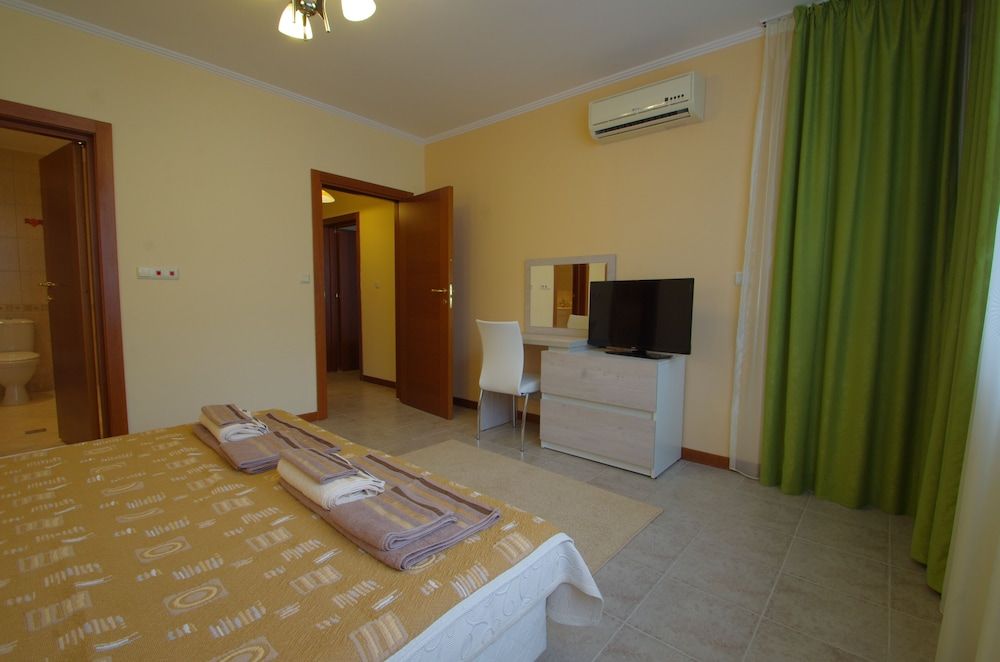 Apartment, 3 Bedrooms, Balcony