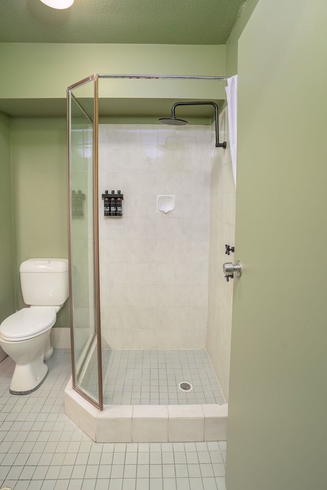 All Seasons Motel Armidale Family Room 2