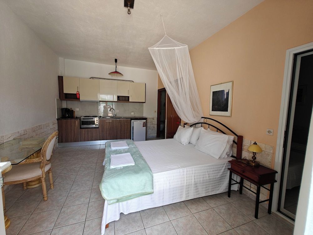 Family Suite, 2 Bedrooms, Private Pool, Beachfront (private pool from 20.06.2024 on)