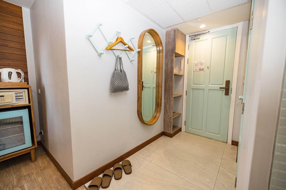 Pastell Oldtown Chiang Mai Deluxe Double Room With Balcony 19