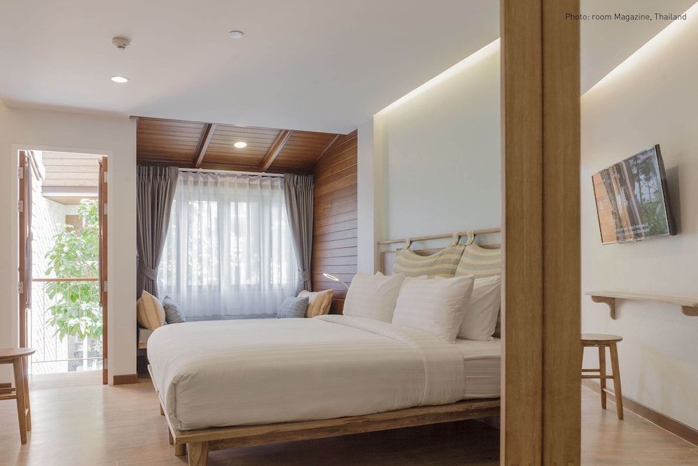 Pastell Oldtown Chiang Mai Deluxe Double Room With Balcony 7