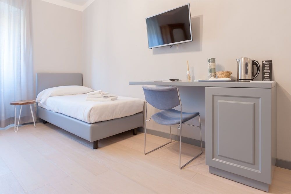 undefined Santo Spirito Venti 8