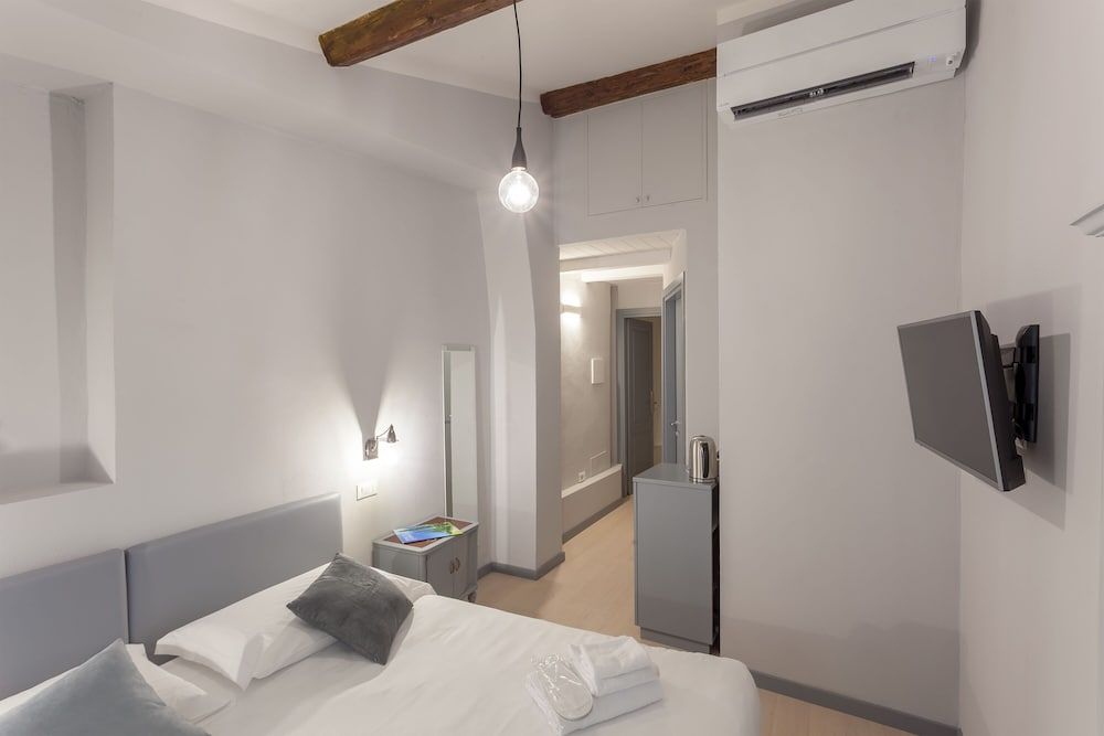 undefined Santo Spirito Venti 3