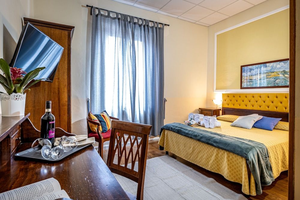 Hotel Minerva Economy Double Room 5