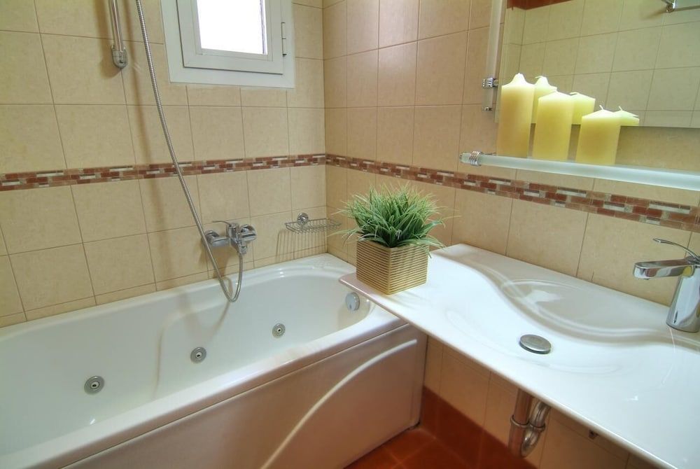 Hotel Kalafati Triple Room, Sea View 9