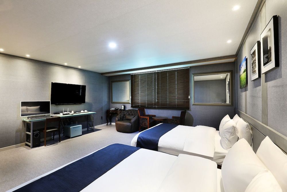 Buan Tourist Hotel Premium Twin Room (Breakfast not provided on Monday)