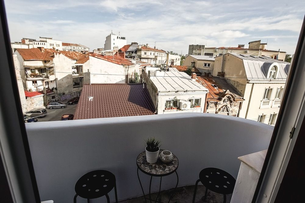 Metropole Apartments Old Town Deluxe Apartment, City View 11