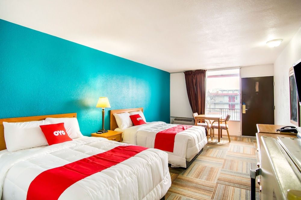 OYO Hotel Hutchinson KS West 4th Ave Room, 2 Double Beds, Smoking 3