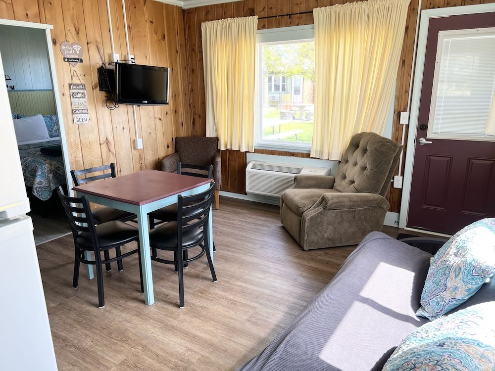 Paradise Beach Resort Deluxe Cottage, 2 Bedrooms, Non Smoking, Beachfront 3