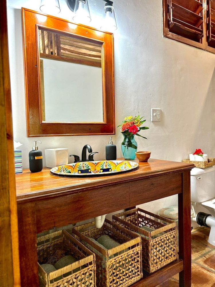 Azure Del Mar Deluxe Suite, 2 Bedrooms 5