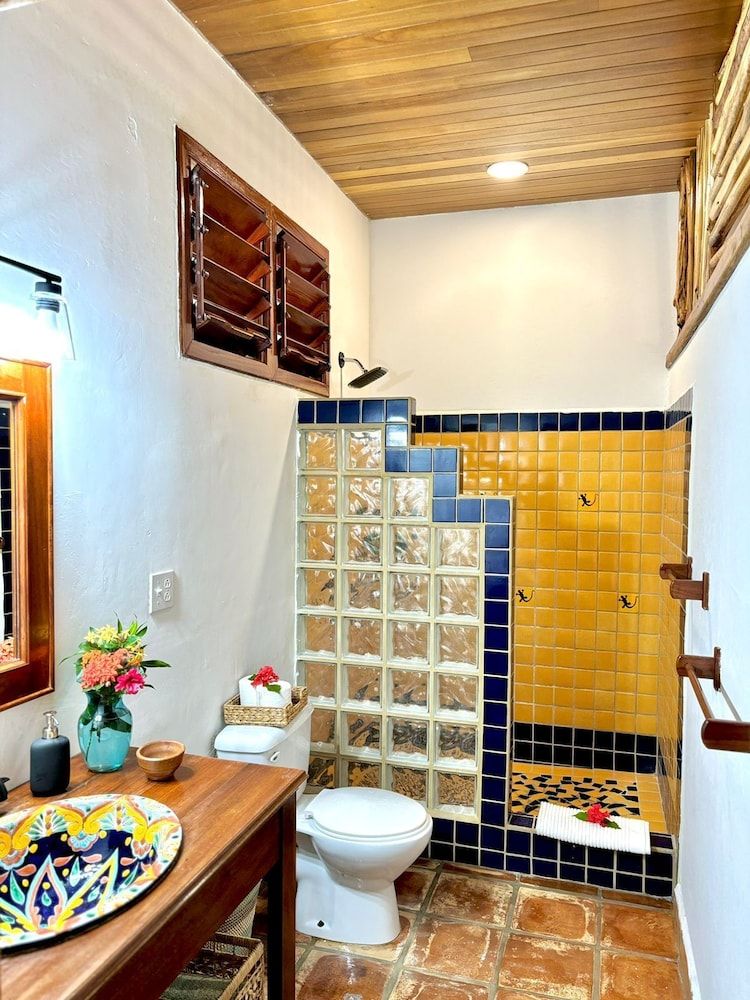 Azure Del Mar Deluxe Suite, 2 Bedrooms 4