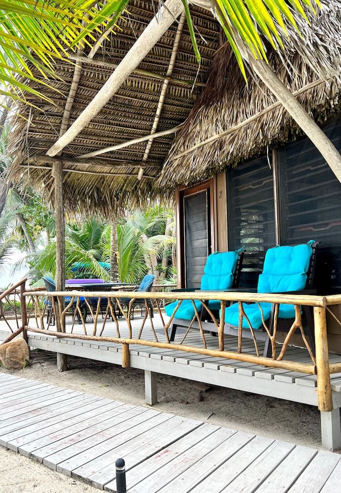 Azure Del Mar Deluxe Room, Beach View 6