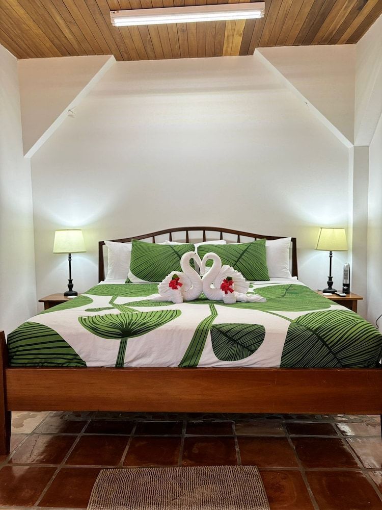 Azure Del Mar Deluxe Suite, 2 Bedrooms 3