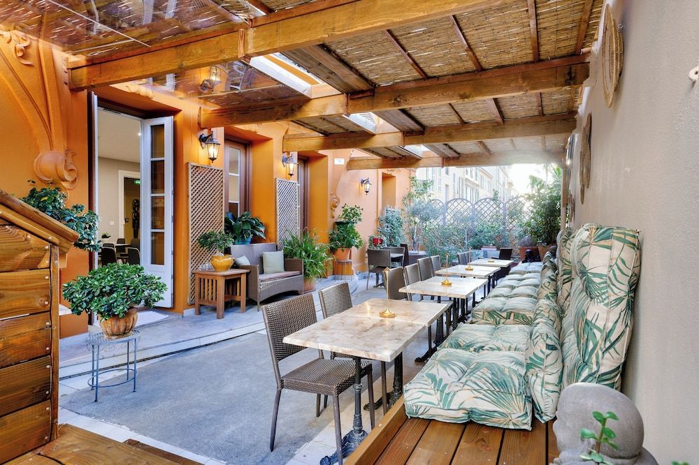 undefined Hôtel Lépante 4