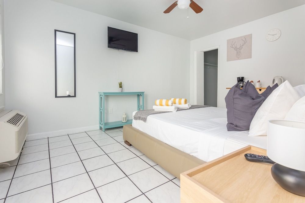 Boutique Apartments Miami Basic Studio (Unit 2A) 3