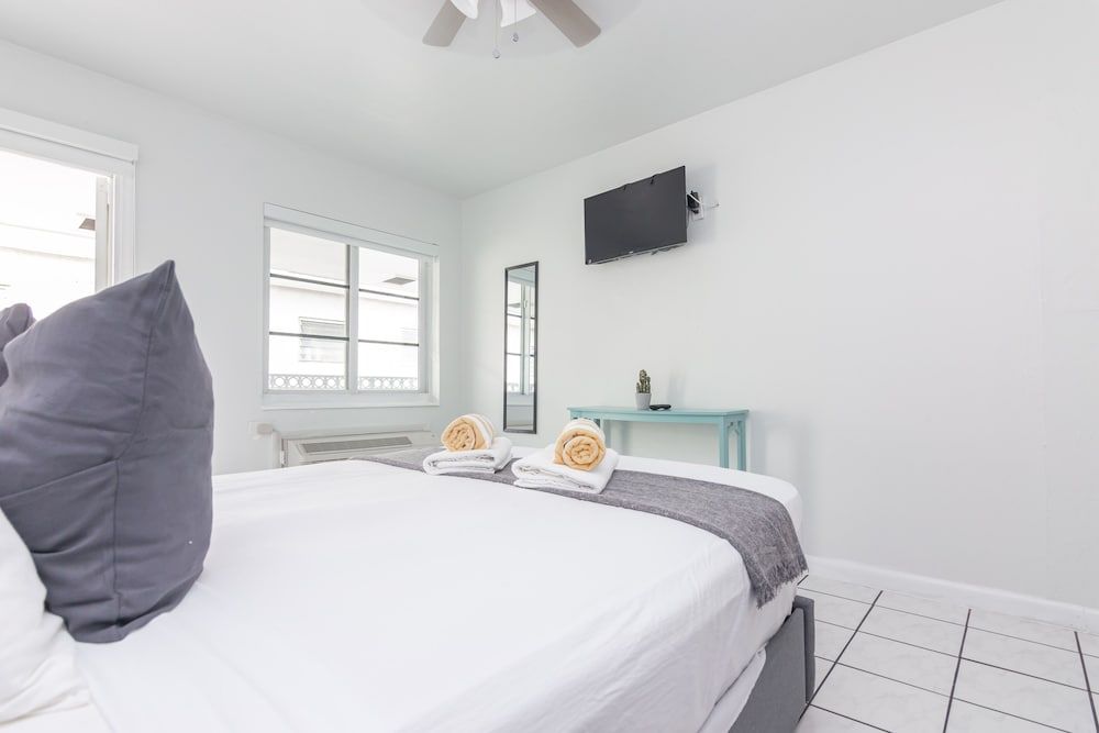 Boutique Apartments Miami Basic Studio (Unit 6A) 4