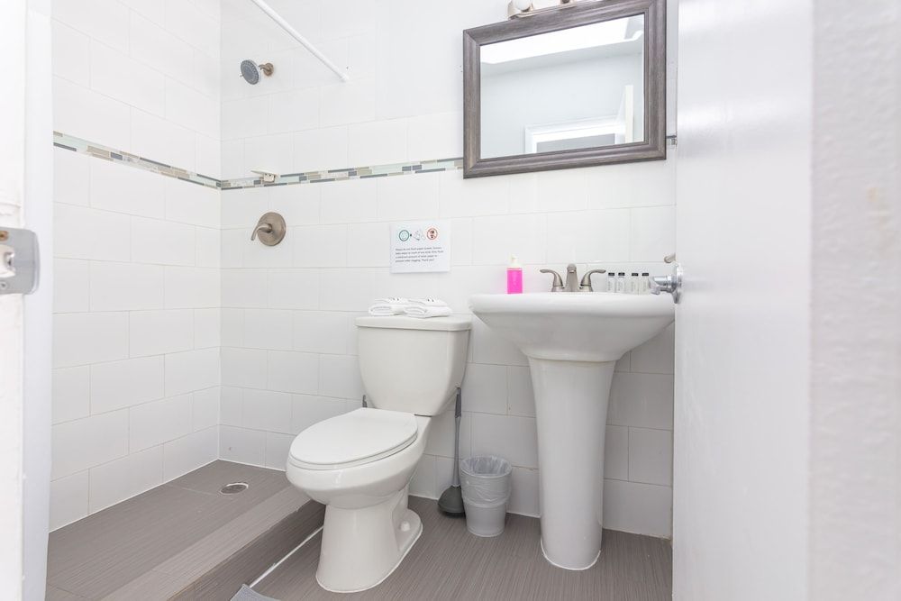 Boutique Apartments Miami Basic Studio (Unit 6A) 5