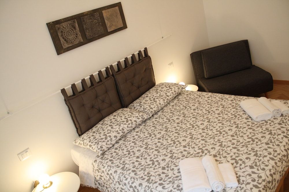 Casa Mia - NO Reception