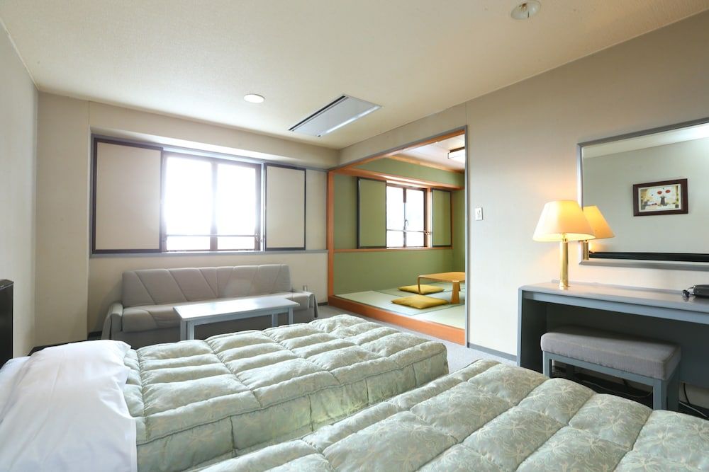 Japanese Western Style Room (29-36sqm)