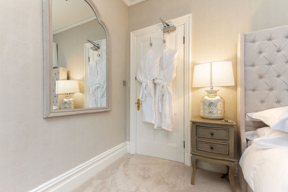 Glencree Luxury Double Room, Ensuite, River View (Superior Lakeland King ) 6