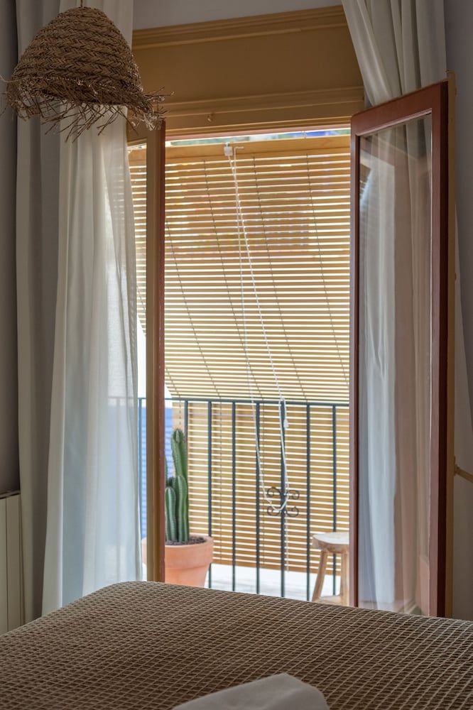 Hostal Sa Teula Double Room, Balcony, Partial Sea View 8