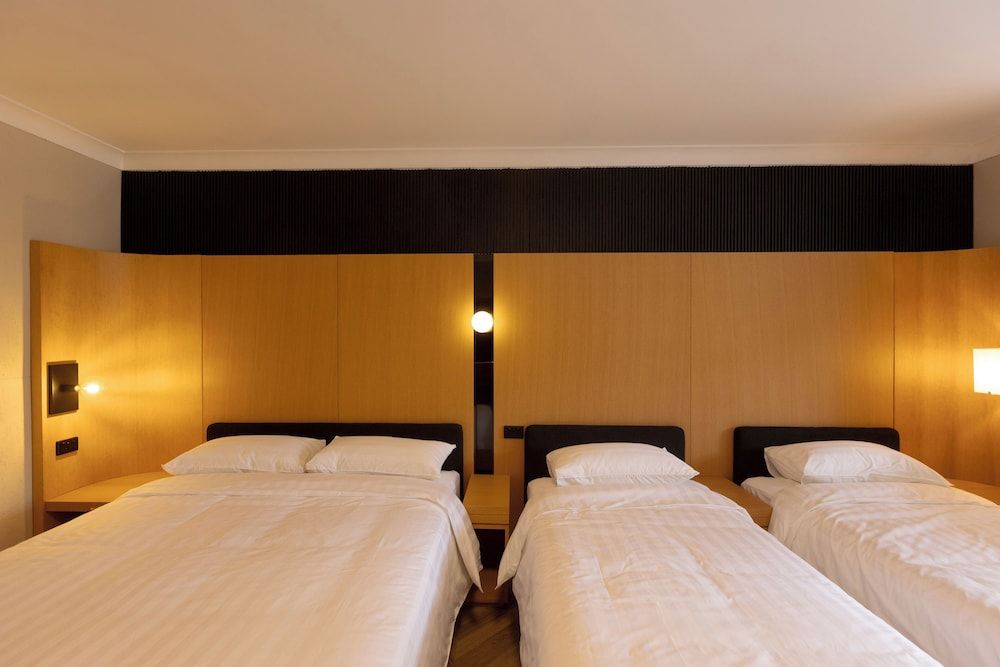 Mu S Boutique Motel Deluxe Quadruple Room