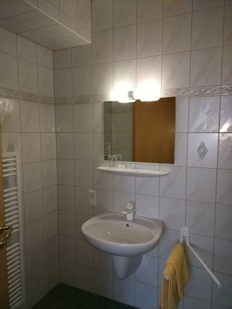 Hotel & Pension Müllers Gasthof Superior Single Room, Private Bathroom 4