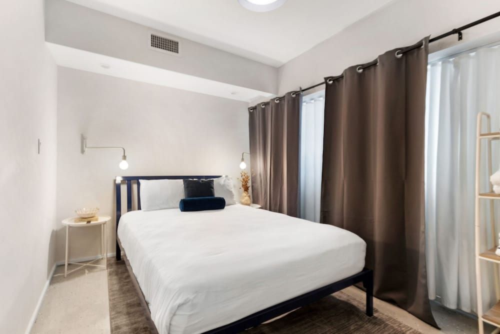 2 Bedroom
