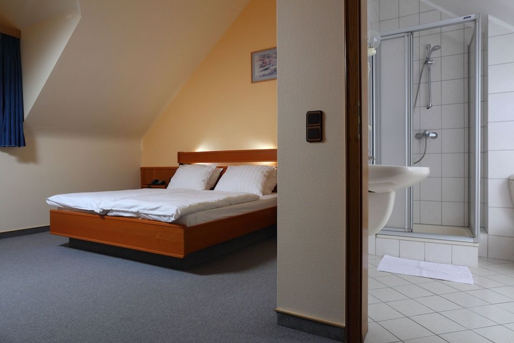 Hotel Sieweburen Classic Double or Twin Room 2