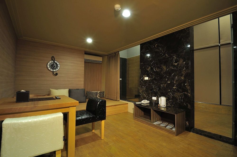 58˚ Hotspring Hotel Superior Room 14