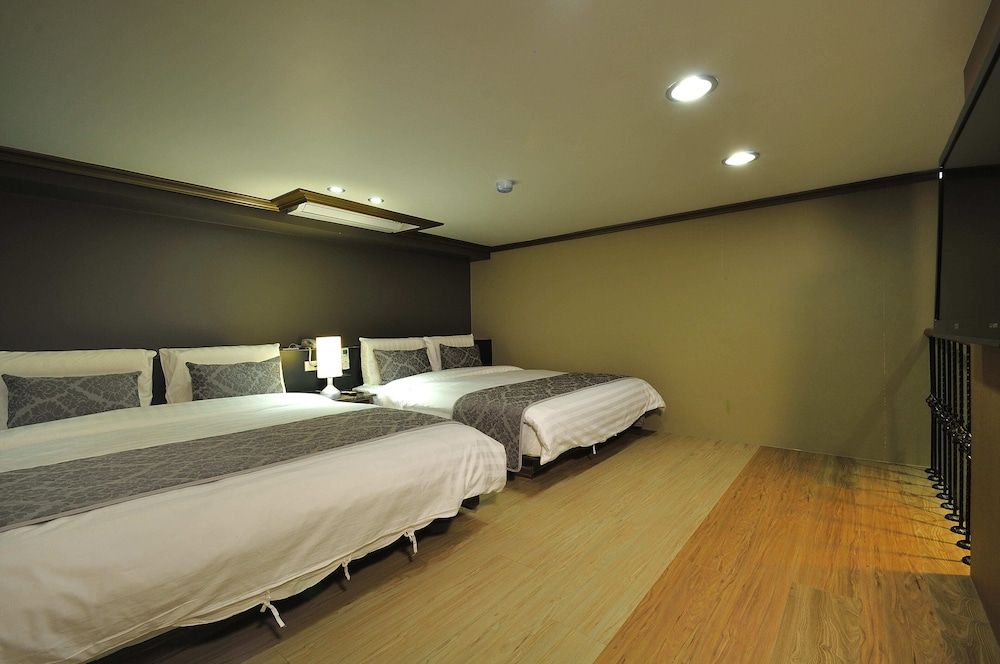 58˚ Hotspring Hotel Superior Room 3