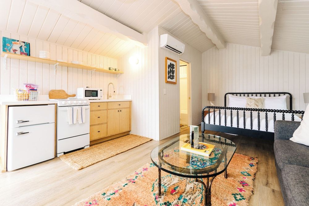 The Green Room Hotel Design Triple Room, Bathtub 2