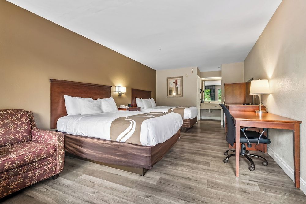 Standard Room, 2 Queen Beds, Non Smoking