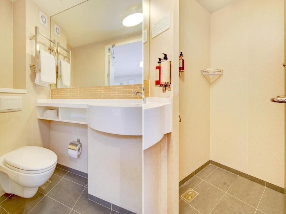 OYO The Gissons Hotel Deluxe Single Room (Verandah) 5