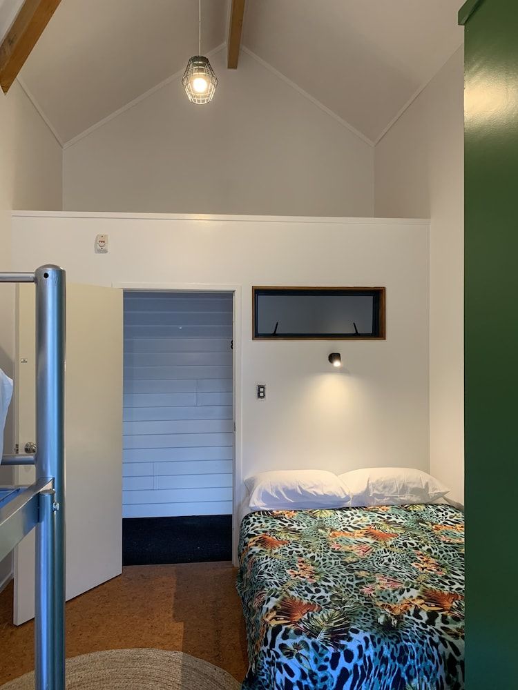 Double/Twin Private Bathroom