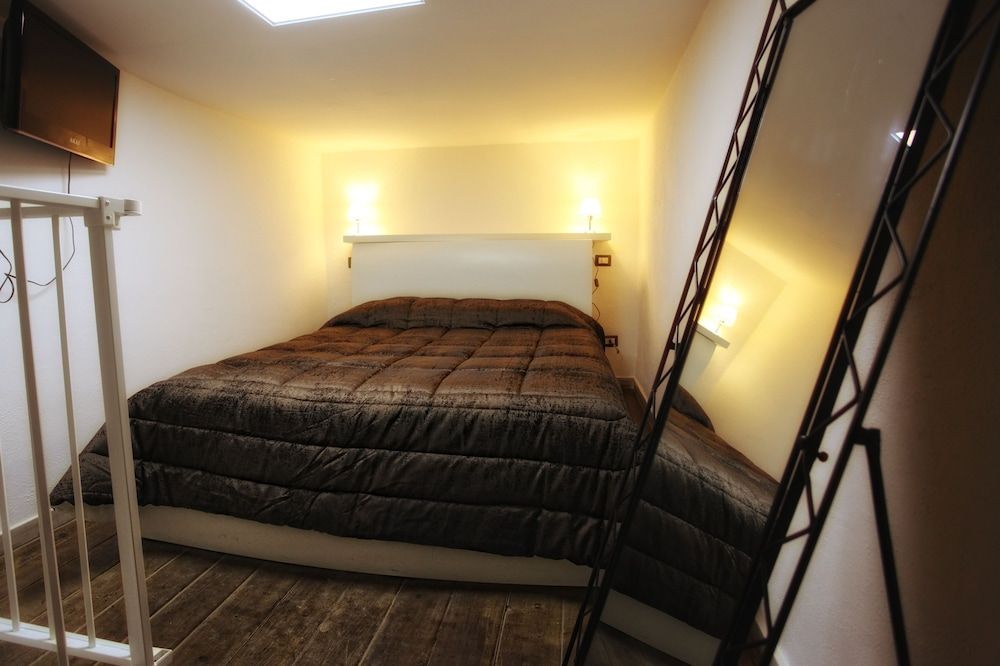 undefined B&B Napolì 4