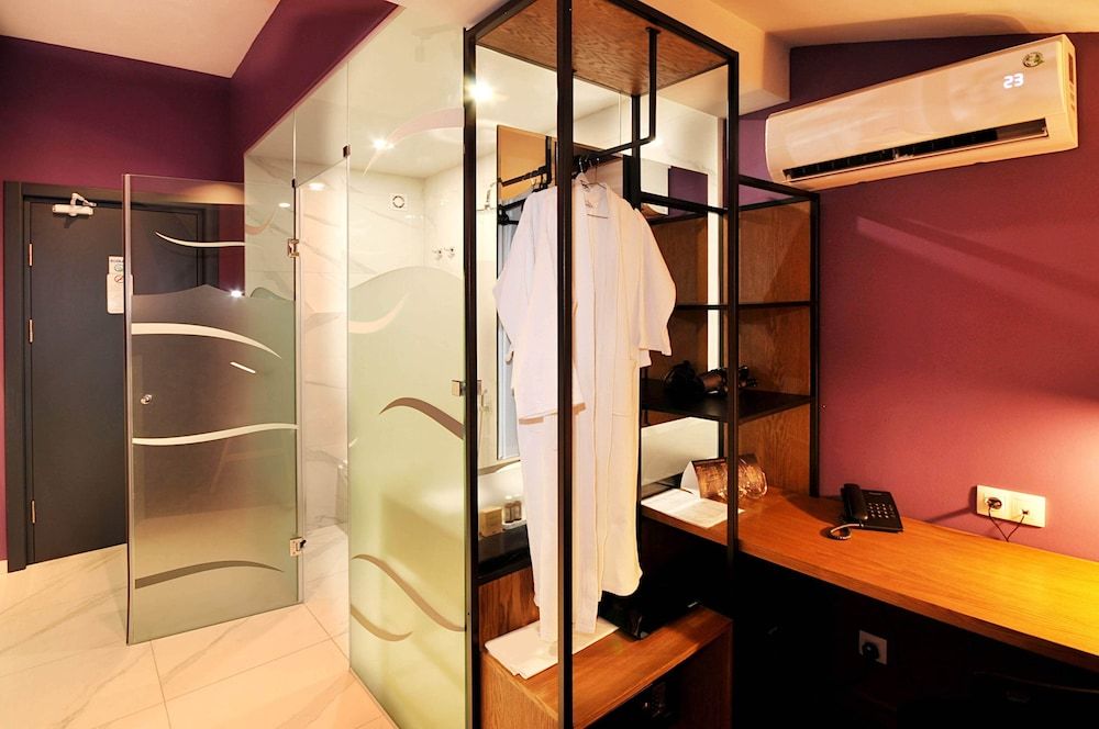 Elle Boutique Hotel Standard Double Room 17