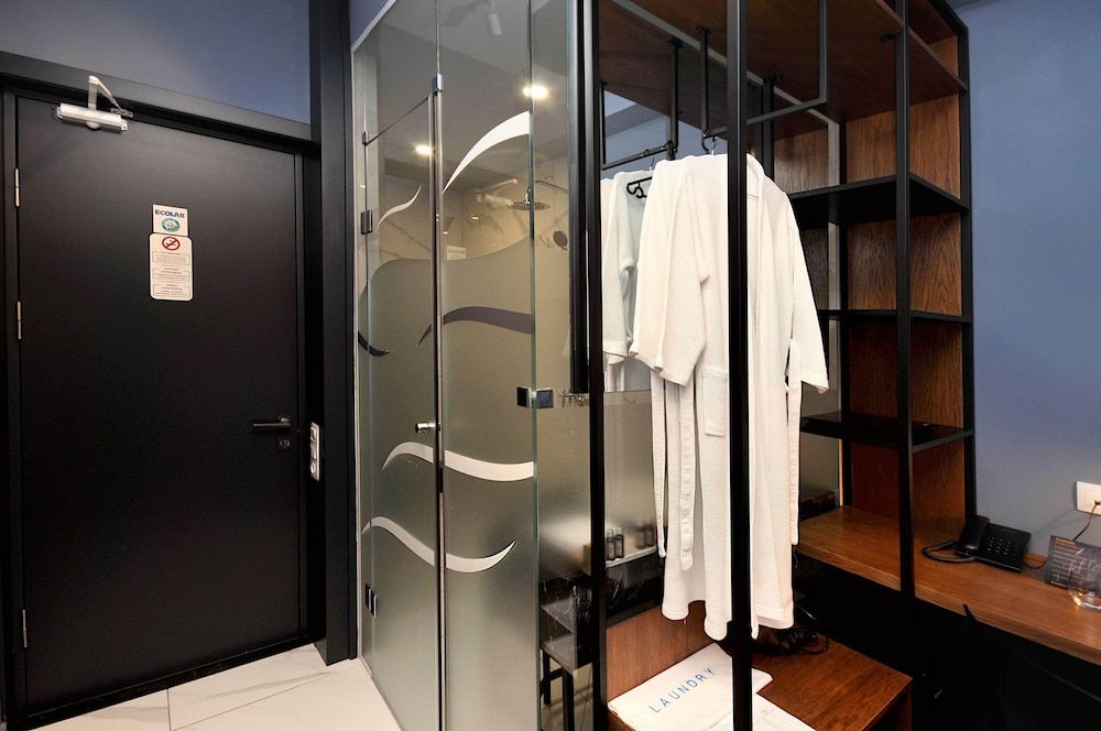 Elle Boutique Hotel Basic Double Room 6