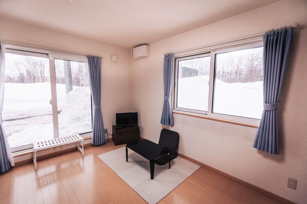 Trailside Apartments & Chalet Apartment, 1 Bedroom 10