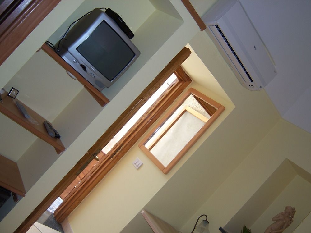 Standard, Double, Smoking Allowed, Courtyard View, Patio
