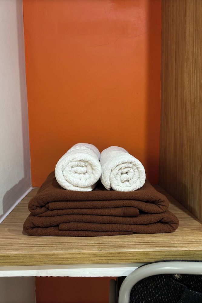 Hotel Bumi Makmur Indah Deluxe Room, 1 King Bed 8