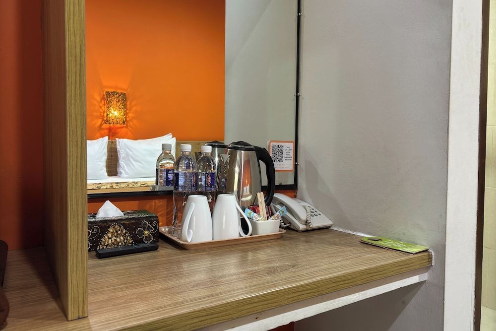 Hotel Bumi Makmur Indah Deluxe Room, 1 King Bed 7