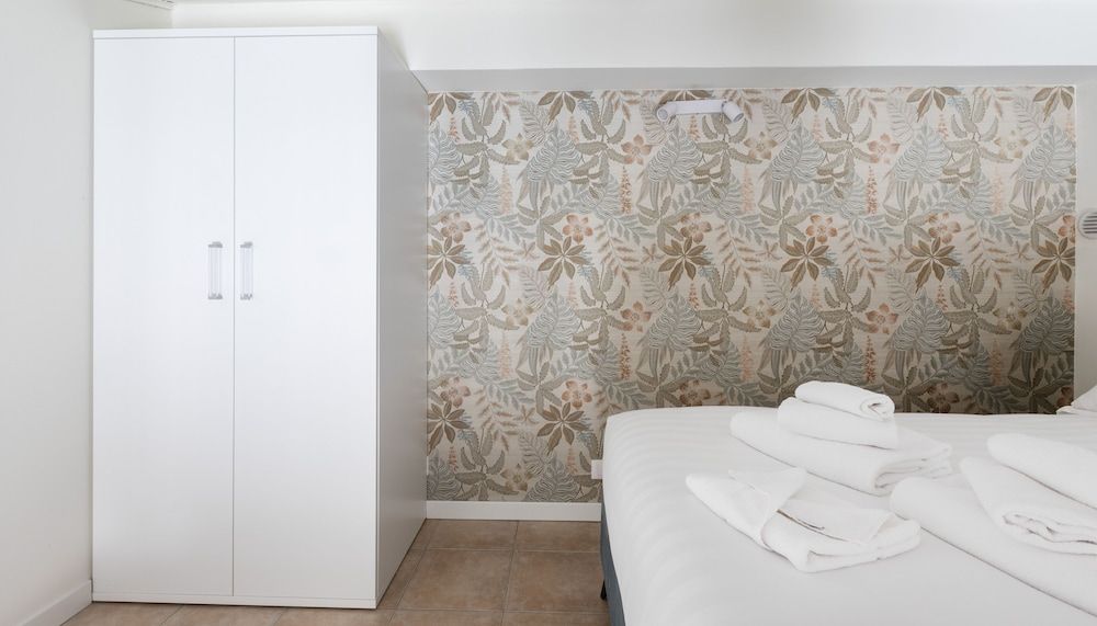 Italianway - The B Village Superior Studio, 1 Double Bed with Sofa bed 4