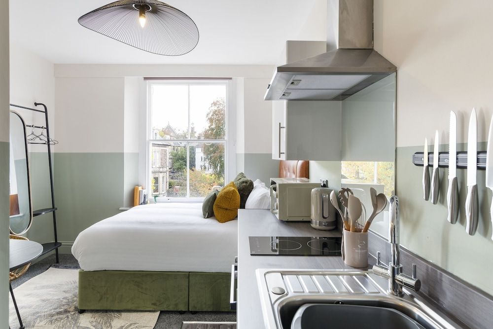Your Apartment Clifton House City Apartment 4