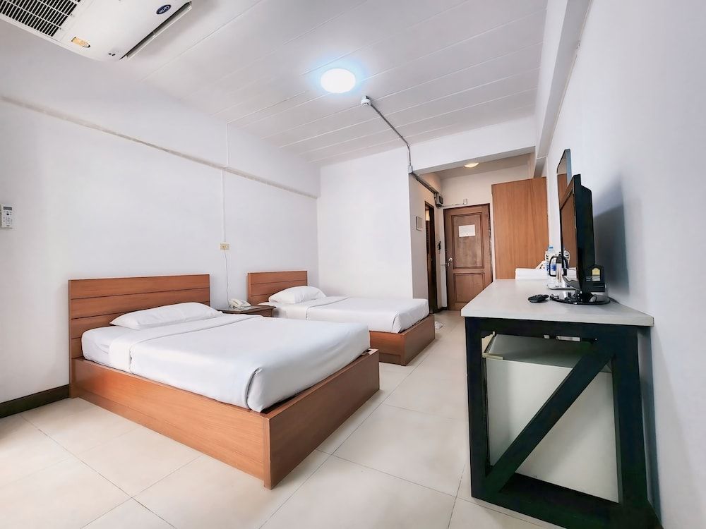 undefined Siam Palace Hotel 2