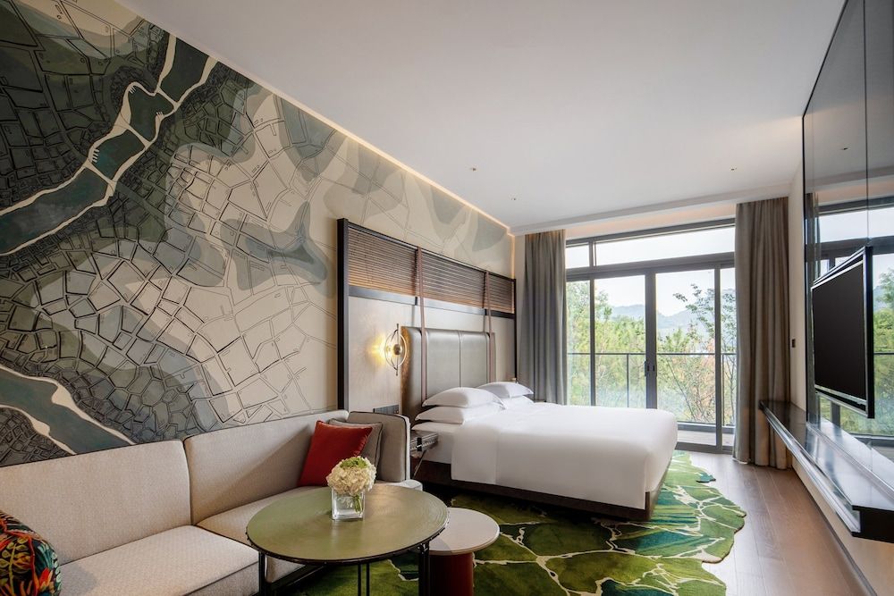 Standard Room, 1 King Bed, Mountain View