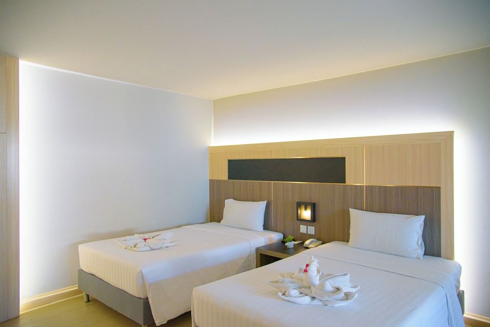 O2 luxury hotel Superior Twin Room 7